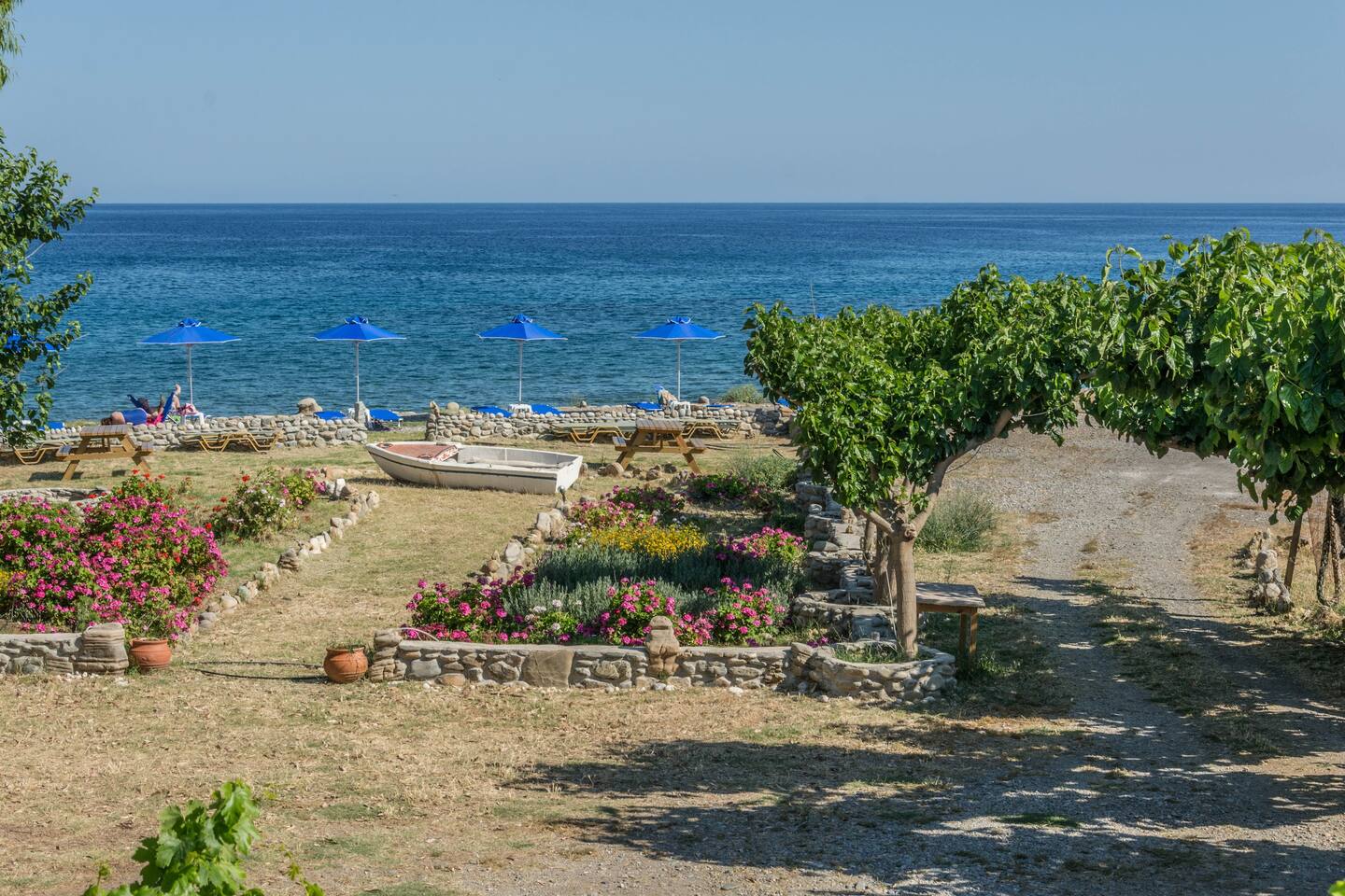 Studio 2 front sea view